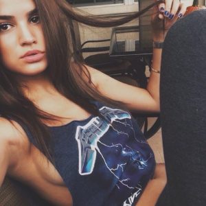 Fraîchement divorcée cherche aventure excitante Elodie - rencontre-Libertine-Le Blanc-Mesnil